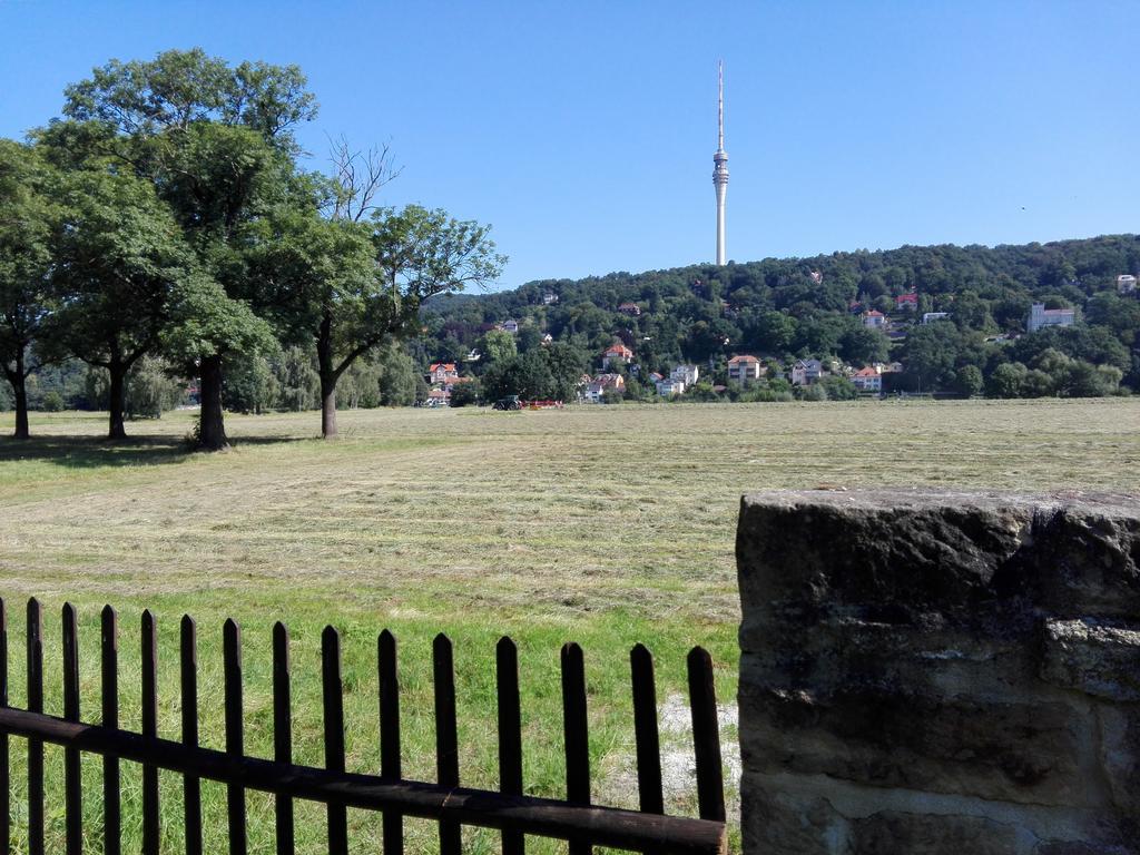 Hotel Alttolkewitzer Hof Dresda Esterno foto