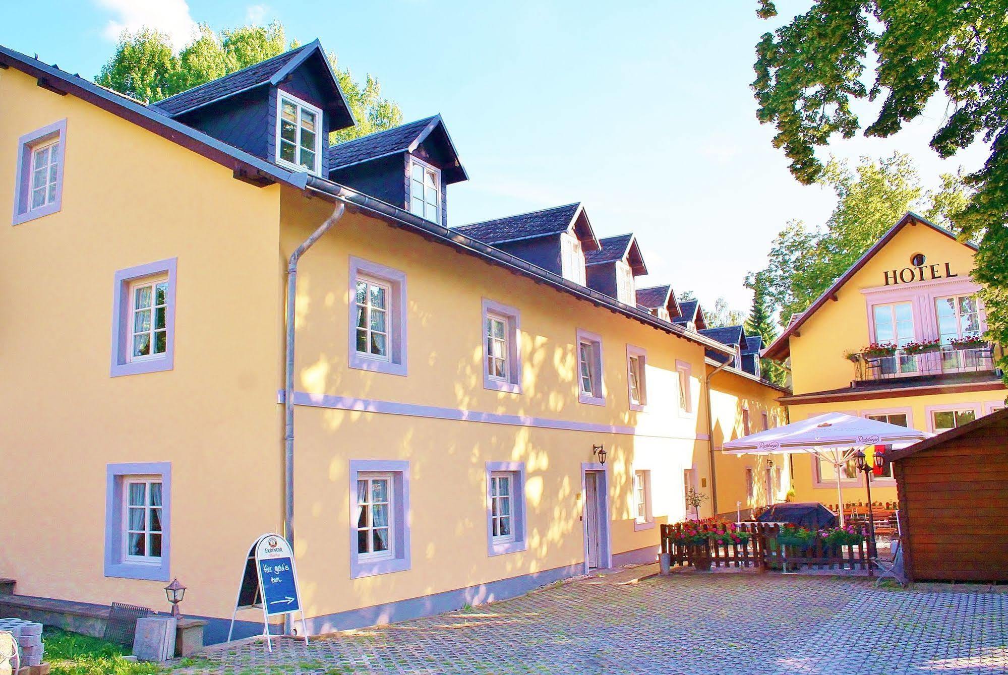 Hotel Alttolkewitzer Hof Dresda Esterno foto